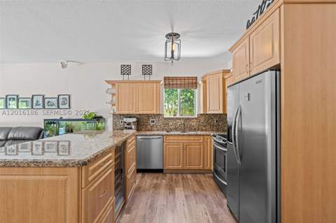 16238 NW 91st Ave, Miami Lakes FL - photo 21 of 52