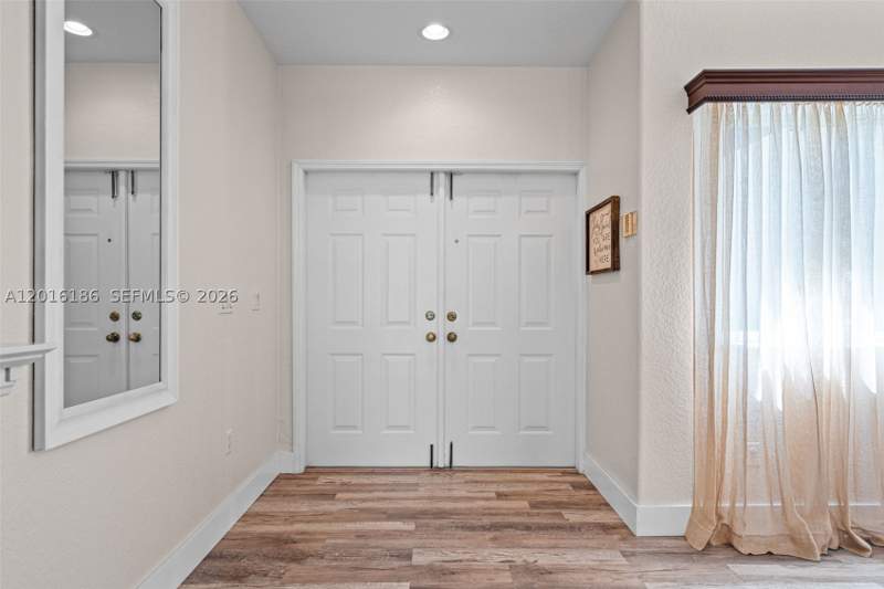 3 bedroom SingleFamilyResidence at 16238 NW 91st Ave, Royal Garden Estates, Miami Lakes — photo 5