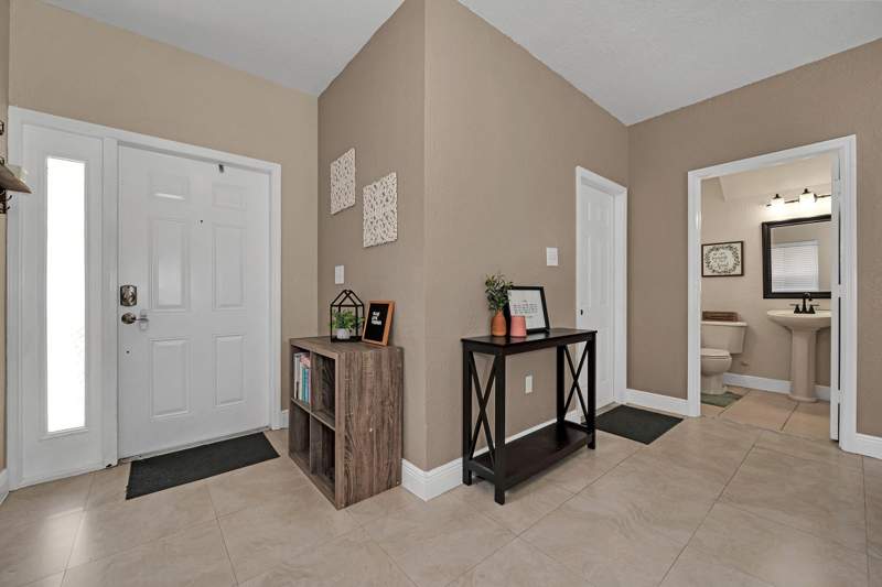 4 bedroom SingleFamilyResidence at 381 NE 35th Terrace, Emilios Place At Oasis, Homestead — photo 4