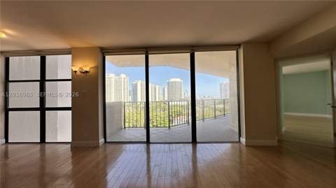 18181 NE 31st Ct 1408, Aventura FL - photo 15 of 56