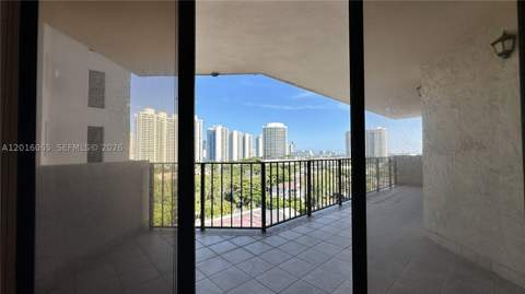 18181 NE 31st Ct 1408, Aventura FL - photo 16 of 56