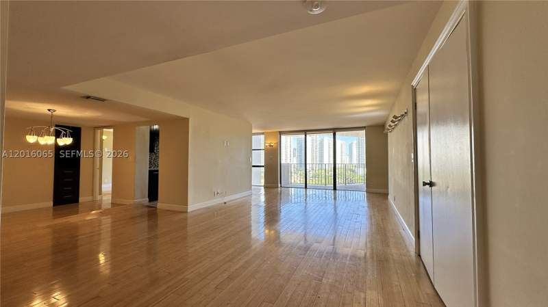3 bedroom Condominium at 18181 NE 31st Ct 1408, Tower At Biscayne Cove Co, Aventura — photo 2