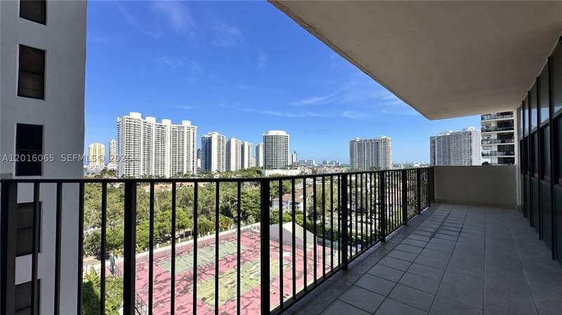 3 bedroom Condominium at 18181 NE 31st Ct 1408, Tower At Biscayne Cove Co, Aventura — photo 4