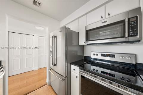 2475 Brickell Ave 2206, Miami FL - photo 11 of 60