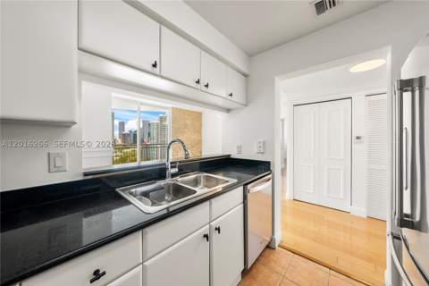 2475 Brickell Ave 2206, Miami FL - photo 12 of 60