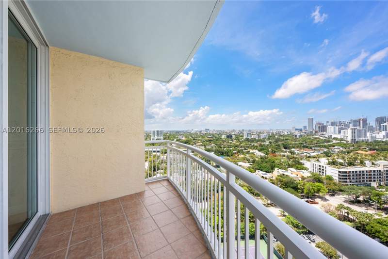 2 bedroom Condominium at 2475 Brickell Ave 2206, The Metropolitan Condo, Miami — photo 4