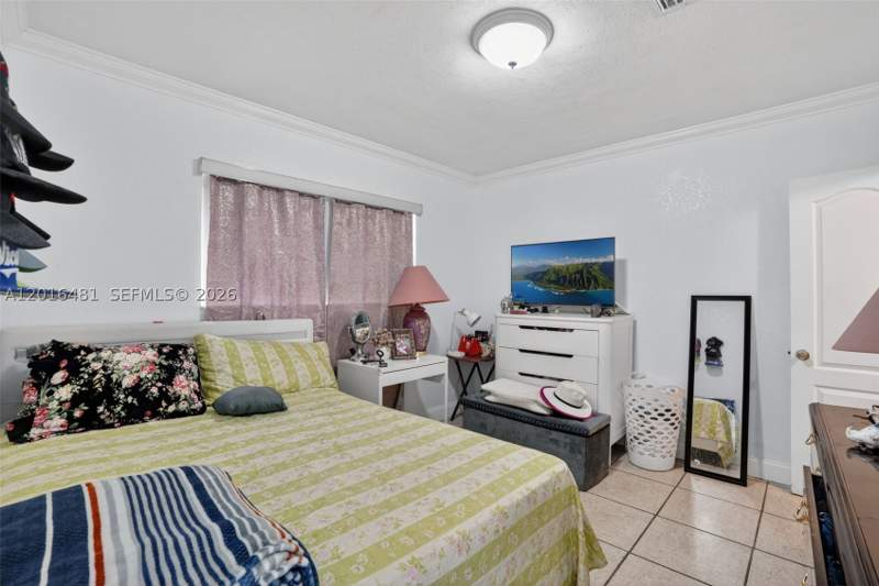 3 bedroom SingleFamilyResidence at 2451 NW 11th St, Carlile Terrace, Miami — photo 4