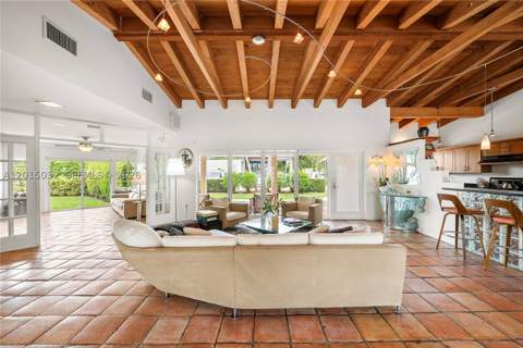363 S Hibiscus Dr, Miami Beach FL - photo 7 of 25