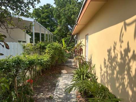 1631 NE 157th Terrace, North Miami Beach FL - photo 10 of 40