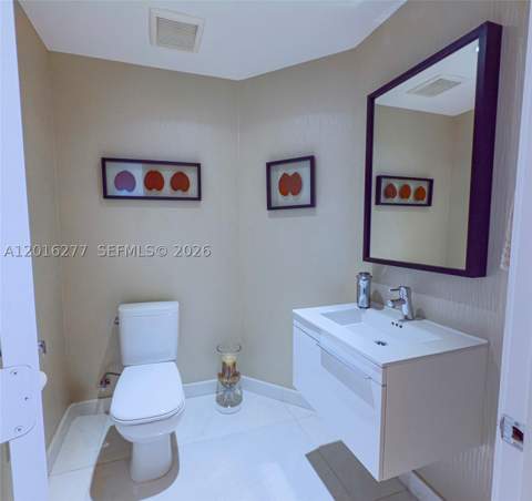 17111 Biscayne Blvd 1705, North Miami Beach FL - photo 19 of 54