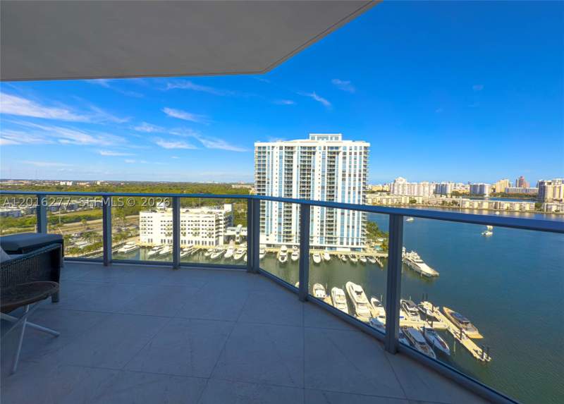 2 bedroom Condominium at 17111 Biscayne Blvd 1705, Marina Palms Residences S, North Miami Beach — photo 4