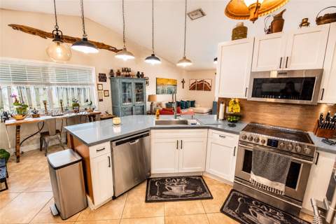 17601 SW 138th Ct, Miami FL - photo 15 of 21