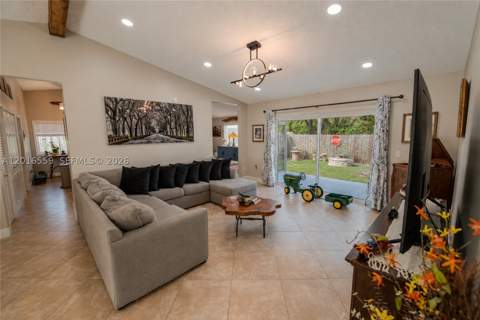 17601 SW 138th Ct, Miami FL - photo 8 of 21