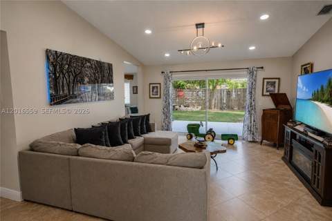 17601 SW 138th Ct, Miami FL - photo 9 of 21