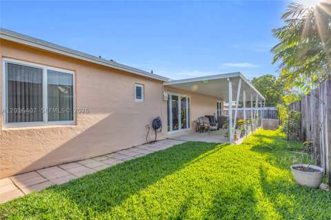 8266 NW 192nd Ter, Hialeah FL - photo 15 of 27