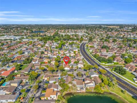 8266 NW 192nd Ter, Hialeah FL - photo 24 of 27