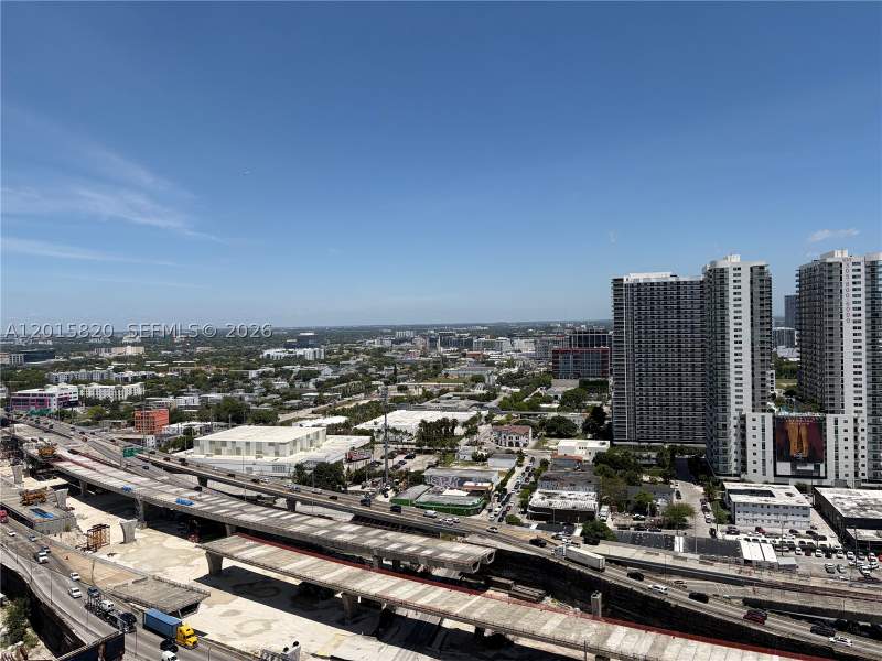 0 bedroom Condominium at 20 ne 11th st 2805, Eleven Hotel And Residenc, Miami — photo 2
