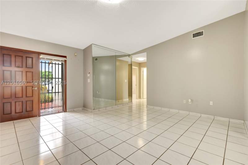 3 bedroom Townhouse at 1620 SW 124th Pl 1, 2nd Amend To Half Moon Vi, Miami — photo 3
