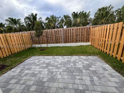 663 SE 13th St Cir, Homestead FL - photo 17 of 19
