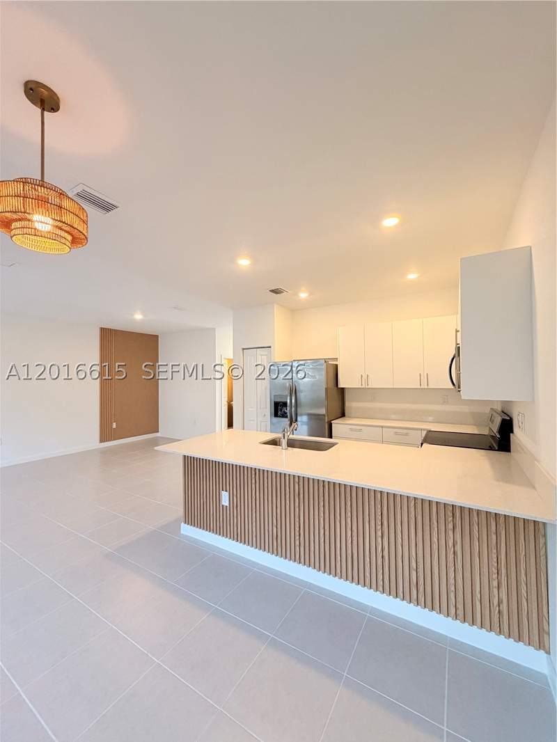 3 bedroom Townhouse at 663 SE 13th St Cir, Terrasol, Homestead — photo 5