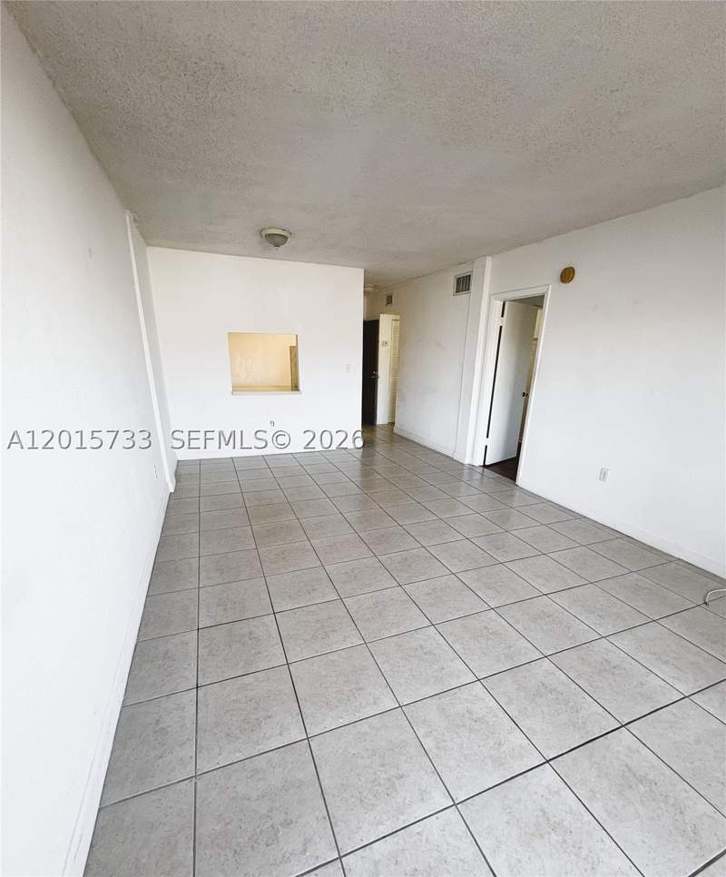 1 bedroom Condominium at 10900 SW 104th St 315, The Berkeley Condo, Miami — photo 4