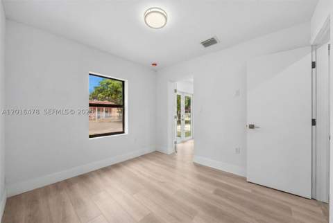 4746 NW 10th Ave, Miami FL - photo 15 of 40