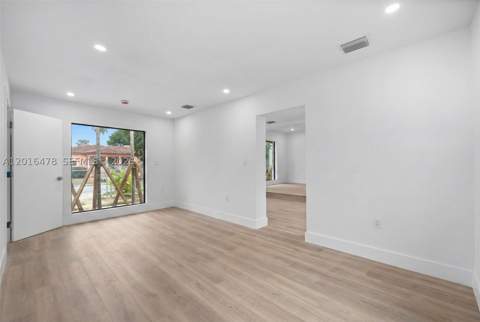 4746 NW 10th Ave, Miami FL - photo 16 of 40
