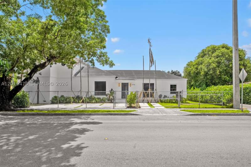 4 bedroom SingleFamilyResidence at 4746 NW 10th Ave, Crestwood, Miami — photo 4