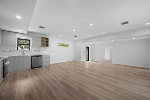4746 NW 10th Ave, Miami FL - photo 9 of 40