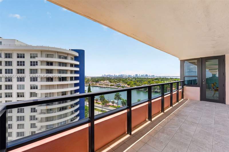 2 bedroom Condominium at 5225 Collins Ave 1519, The Alexander Condo, Miami Beach — photo 2