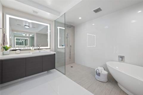 300 Sunny Isles Blvd 4-1501, Sunny Isles Beach FL - photo 14 of 46