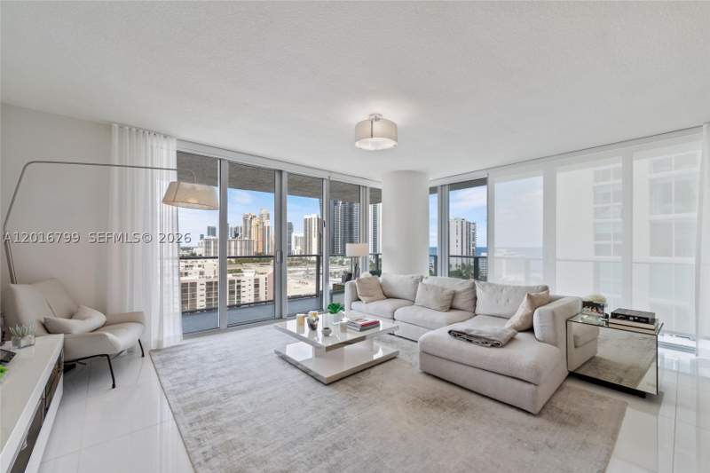 3 bedroom Condominium at 300 Sunny Isles Blvd 4-1501, Parque Towers Condo, Sunny Isles Beach — photo 2