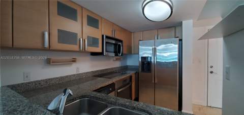 2101 Brickell Ave 1808, Miami FL - photo 15 of 18