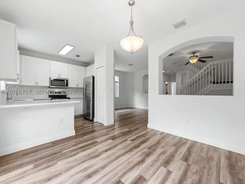 1426 SE 26th Ave, Homestead FL - photo 10 of 32