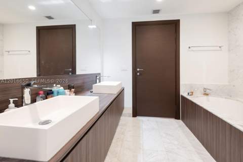 1000 Brickell Plz 2603, Miami FL - photo 17 of 33