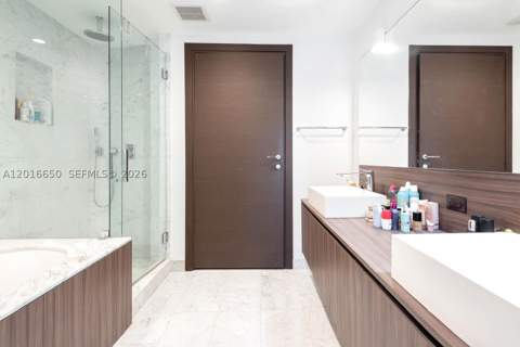 1000 Brickell Plz 2603, Miami FL - photo 19 of 33