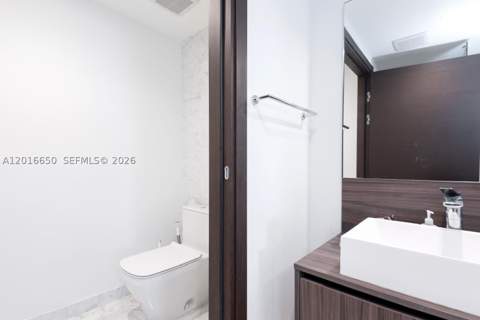 1000 Brickell Plz 2603, Miami FL - photo 20 of 33