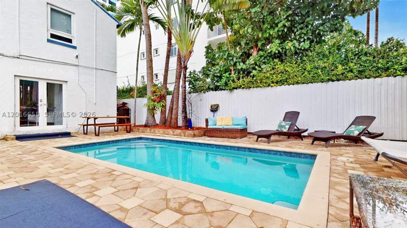 10 bedroom SingleFamilyResidence at 1315 14th St, Alton Beach Bay Front Re-, Miami Beach — photo 5