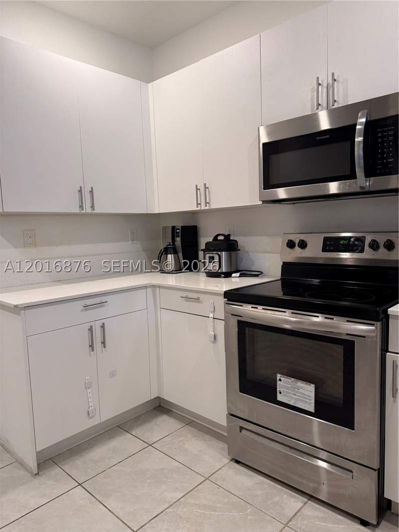 3 bedroom Townhouse at 28615 SW 129th Ct, Cambridge Estates First A, Homestead — photo 3