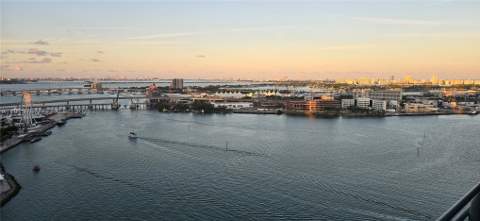 325 S Biscayne Blvd 4016, Miami FL - photo 11 of 13