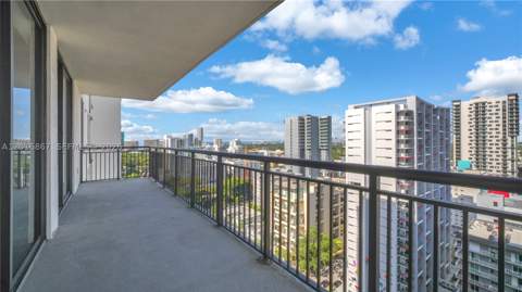 999 SW 1st Ave 2009, Miami FL - photo 22 of 28