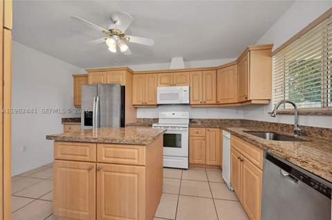 4145 SW 84th Ct, Miami FL - photo 23 of 61