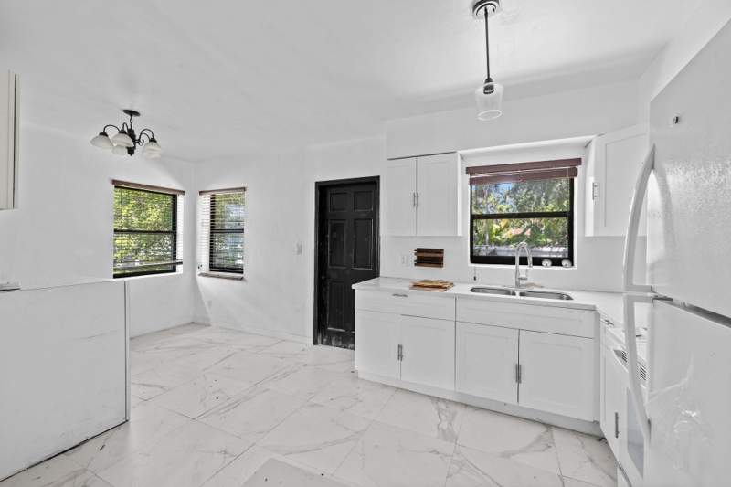 3 bedroom SingleFamilyResidence at 515 NW 88th Street, Pl Of Home Acres, El Portal — photo 4