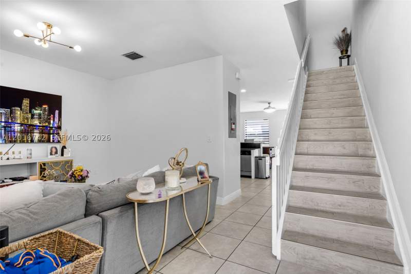 2 bedroom Townhouse at 8936 W 35th Ln, Bellagio Villas, Hialeah — photo 4