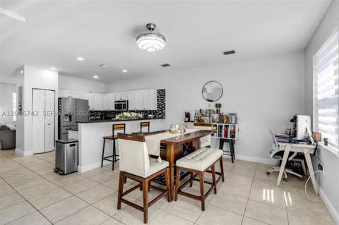 8936 W 35th Ln, Hialeah FL - photo 9 of 39