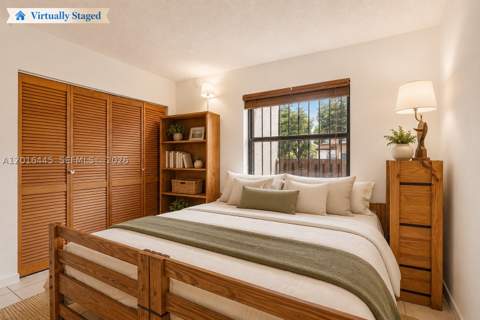 425 W Park Dr 10, Miami FL - photo 15 of 37