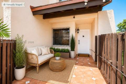 425 W Park Dr 10, Miami FL - photo 6 of 37