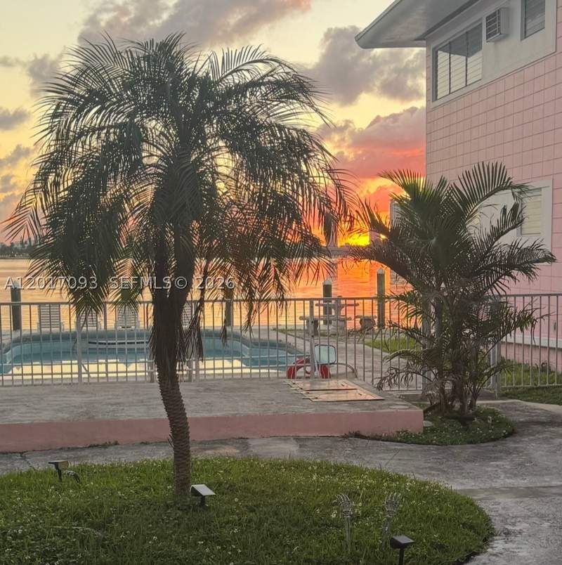 1 bedroom Condominium at 7921 East Drive 8, The Lido Condo, North Bay Village — photo 3