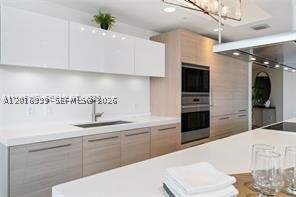 17111 Biscayne Blvd 209, North Miami Beach FL - photo 12 of 60