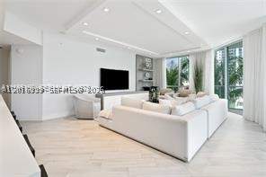 17111 Biscayne Blvd 209, North Miami Beach FL - photo 14 of 60